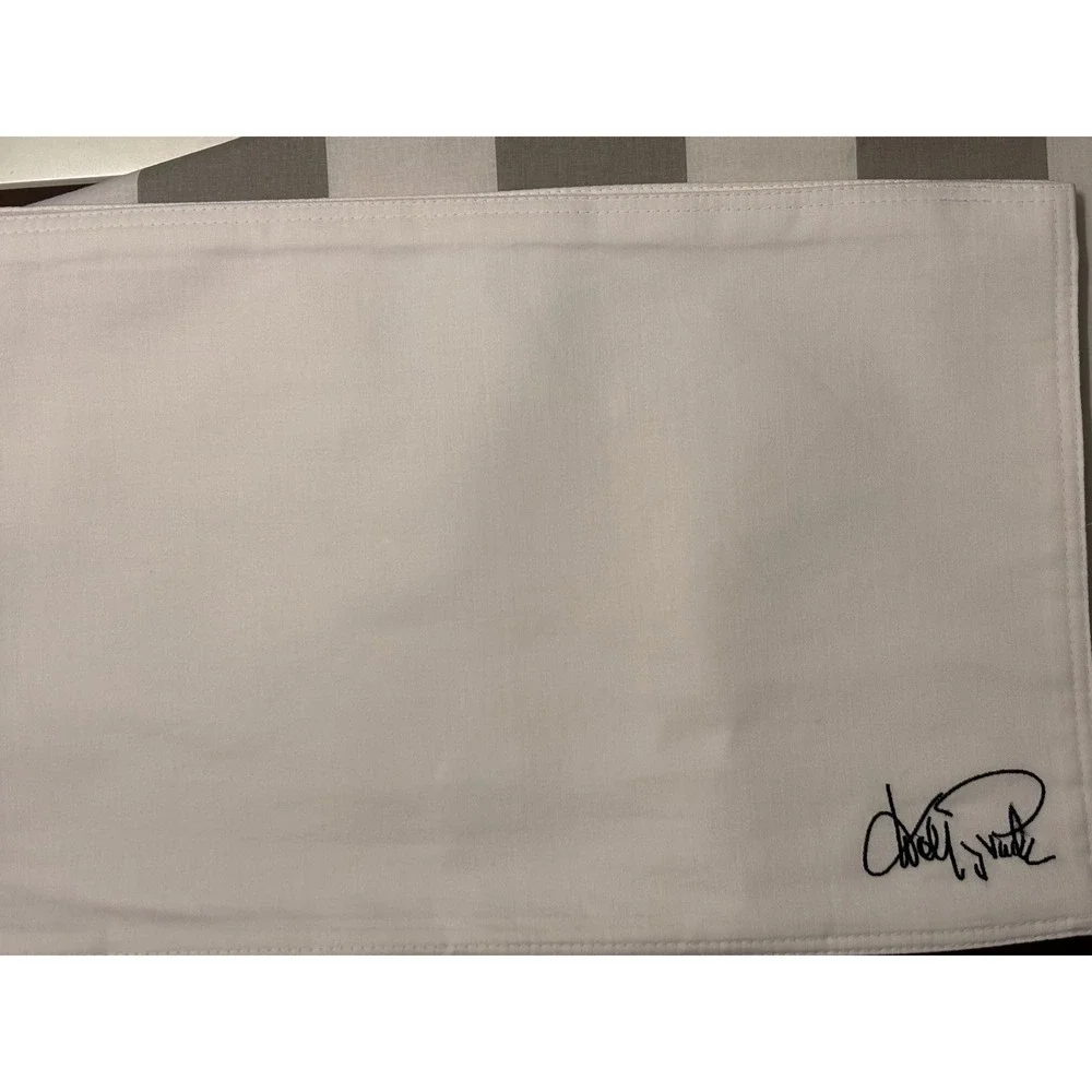 Set of 4 White Cotton Placemats and Napkins with Embroidered Signature‎ NEW